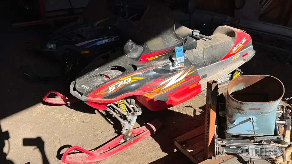 2004 Arctic Cat 570Z LX Snowmobile