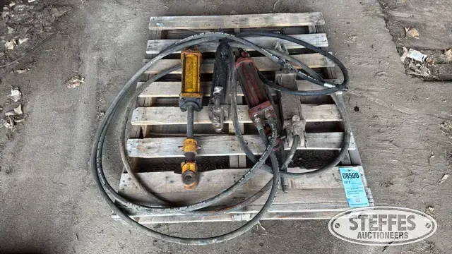 Hyd. cylinders