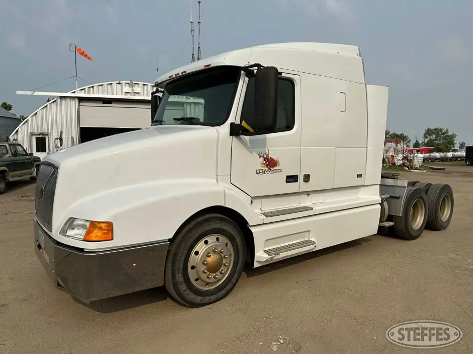 2000 Volvo VNL64T Conventional Truck with Sleeper