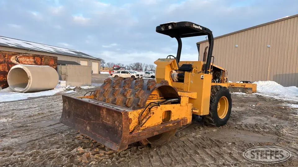 1999 Champion 660P Self-Propelled Padfoot Compactor