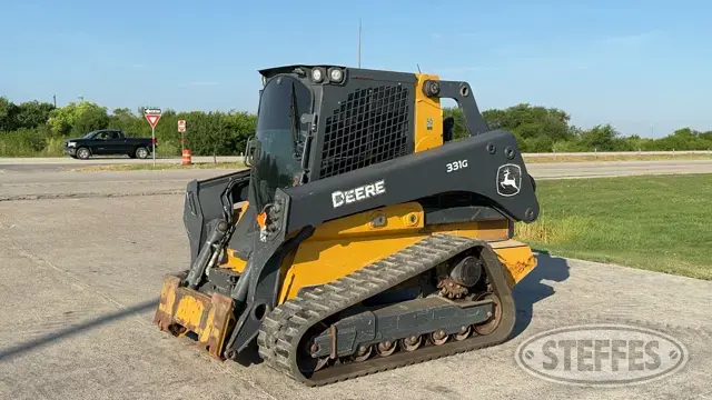 2020 Deere 331G