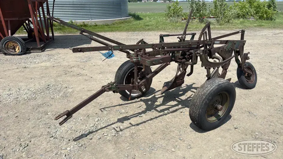 Oliver 4240 Plow