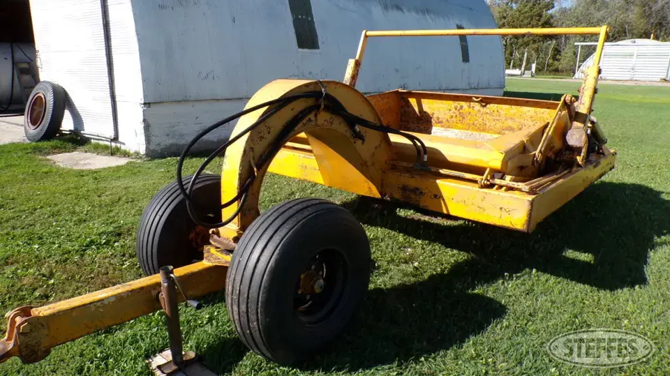 Midland Pull Scraper