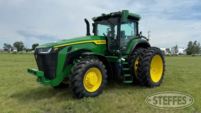 2023 John Deere 8R 250