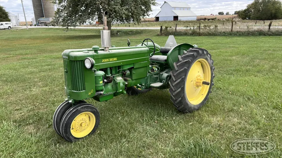 1957 John Deere 420 Collectible Show Tractors-Stationary Engine