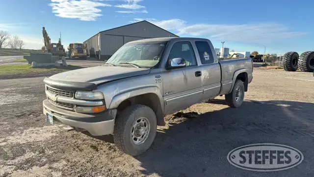 1999 Chevrolet Silverado 2500 LS