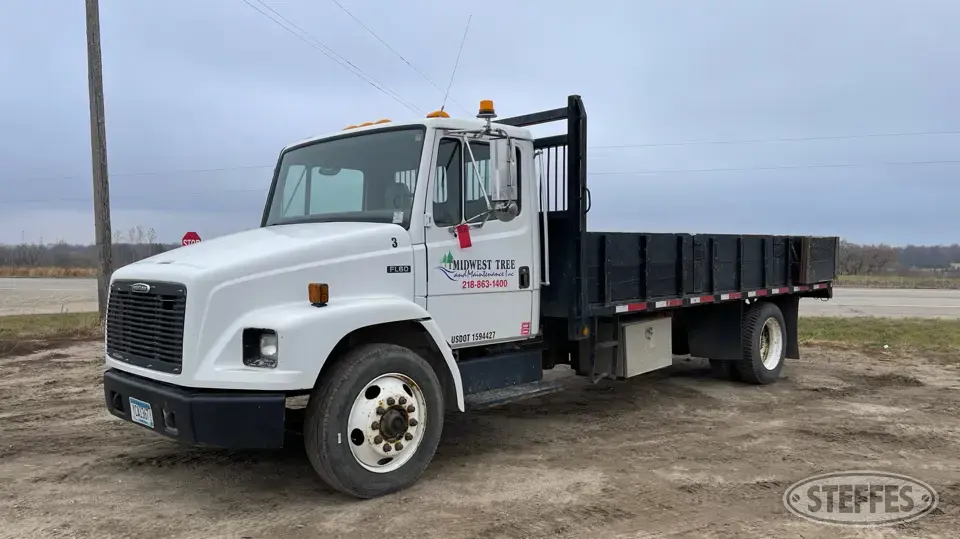 2002 Freightliner FL60 Flatbed Truck