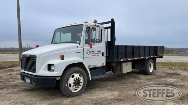 2002 Freightliner FL60