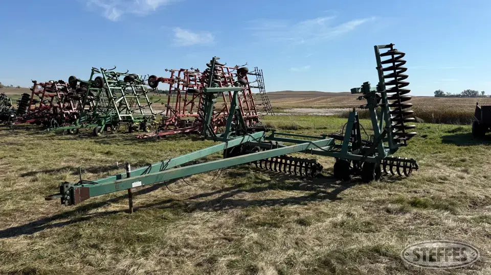 Summers crumbler Soil Finisher