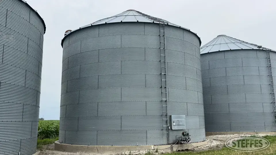36’ Stormor Bin Grain Bin