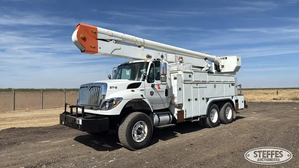 2011 International WorkStar 7500 Bucket Truck