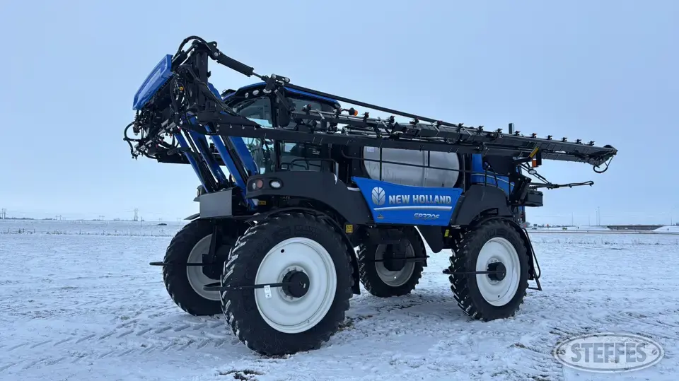 2023 New Holland SP370F Self-Propelled Sprayer