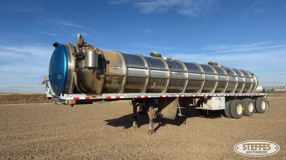2013 Century Tank & Trailer 160 bbl. Vacuum Trailer