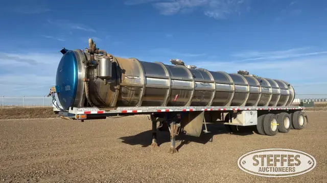 2013 Century Tank & Trailer 160 bbl.