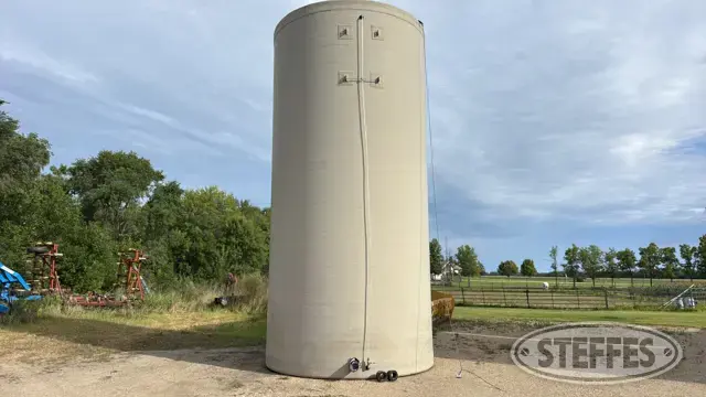 Fiberglass Structures Inc. 21,000 gal. fiberglass tank