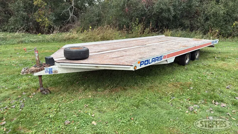 1997 Featherlite 1641 Flatbed Trailer