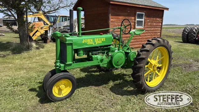 1937 John Deere B