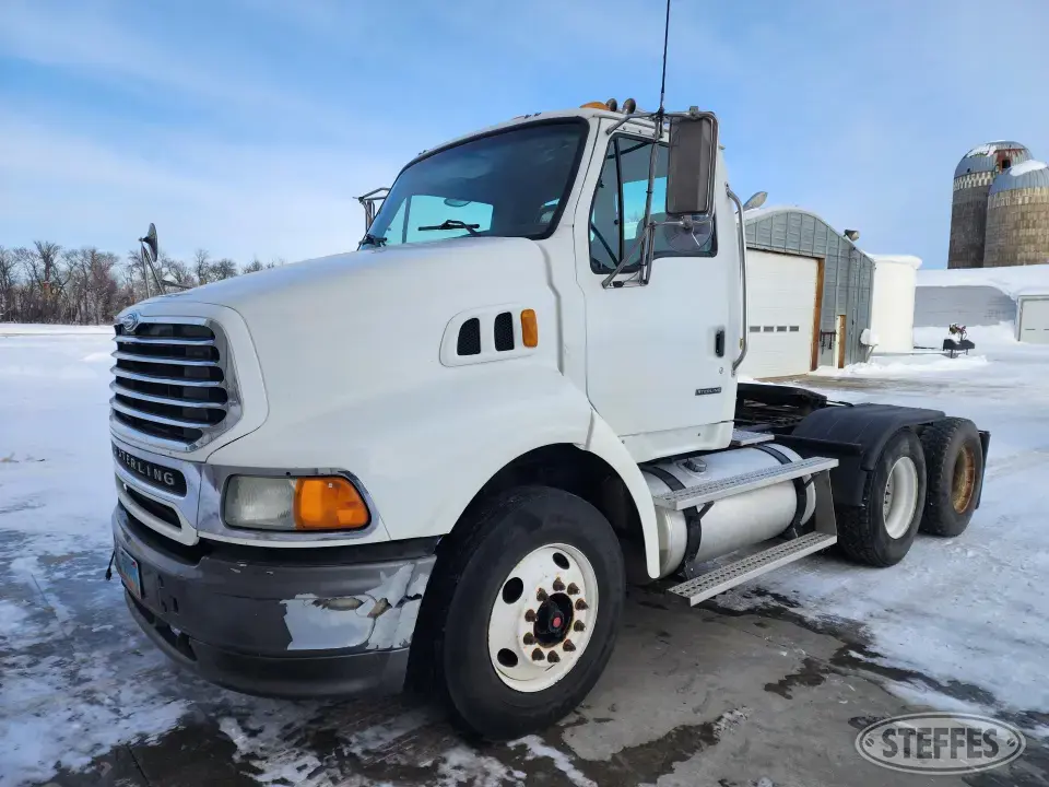 2005 Sterling AT9500 Conventional Truck without Sleeper