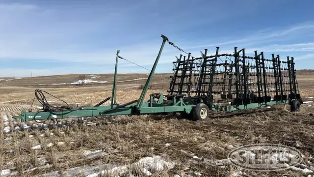 Summers pull-type harrow