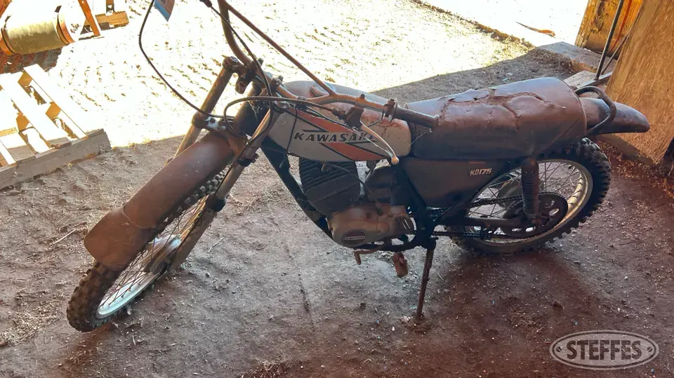 1978 Kawasaki KD175 Motorcycles and Scooter