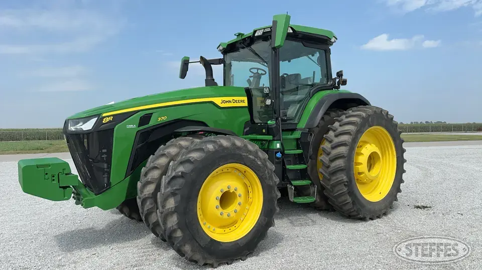2022 John Deere 8R 370 MFWD Tractor
