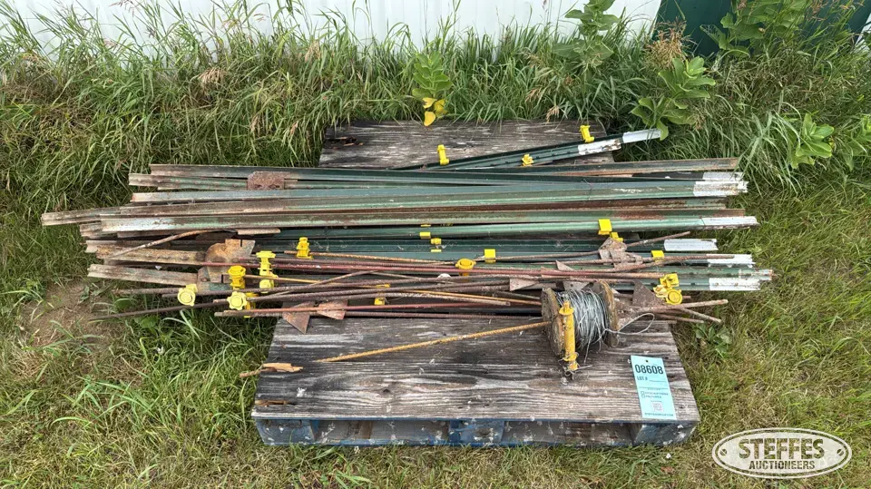 Fence posts Farm Support Item