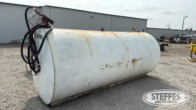 Approx. 2000 gal. fuel tank