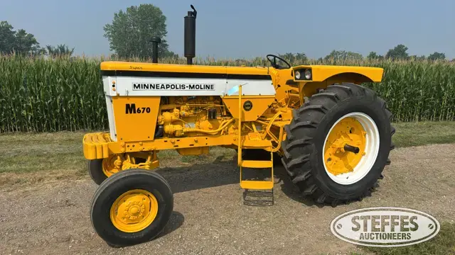 1967 Minneapolis-Moline M670 Super