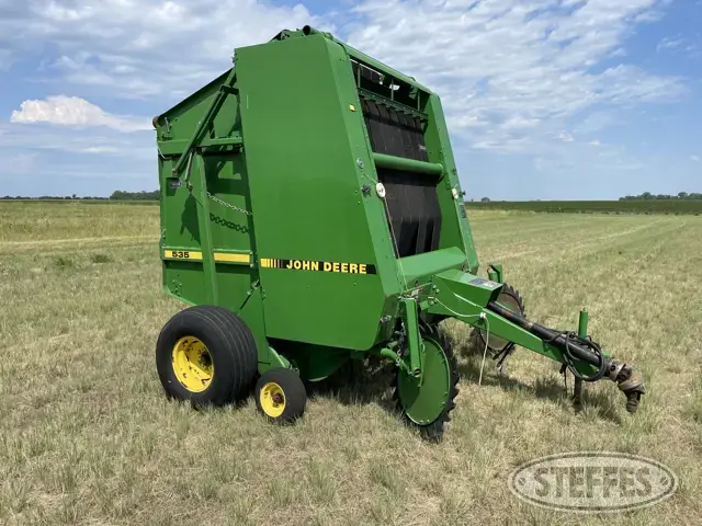 1995 John Deere 535