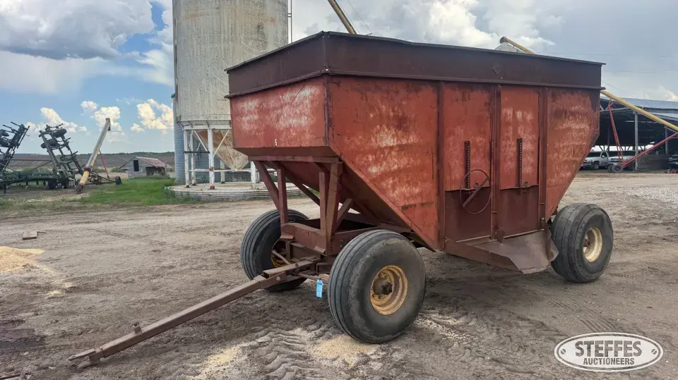 M&W Little Red Wagon Gravity Box