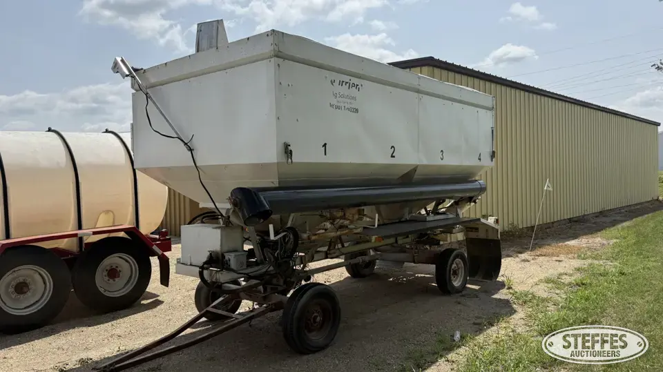 Tyler fertilizer tender unit