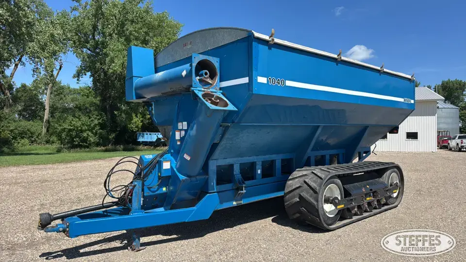 2000 Kinze 1040 Grain Cart