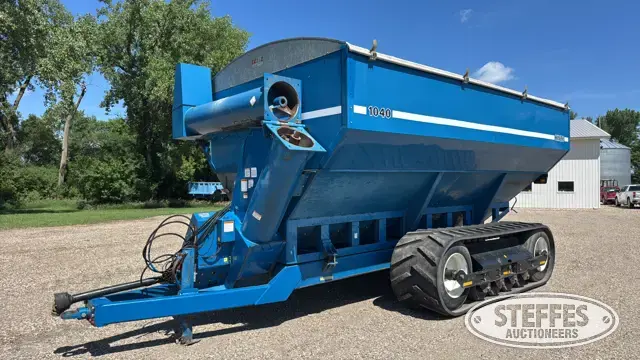 Kinze 1040