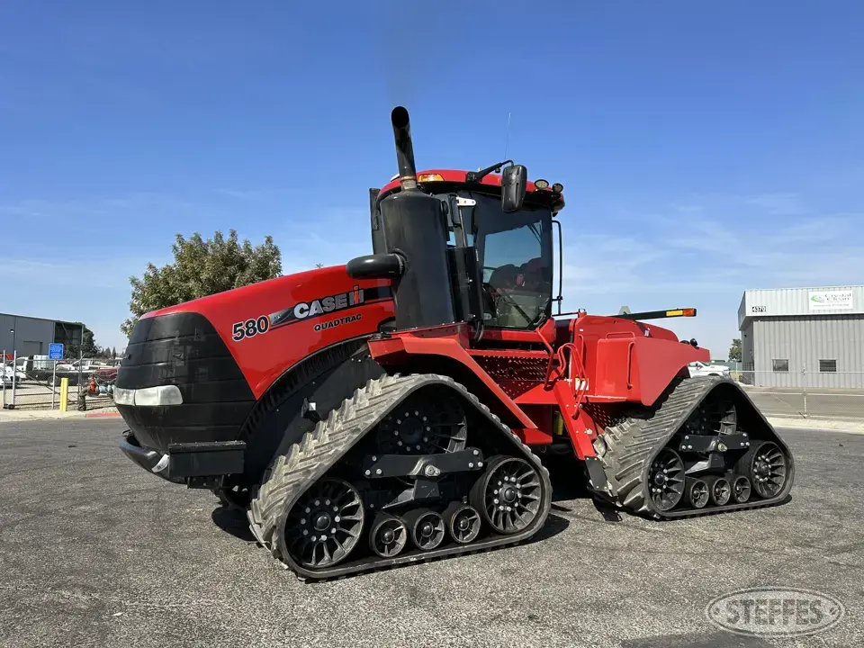 2017 Case IH Steiger 580 Quadtrac Track Tractor