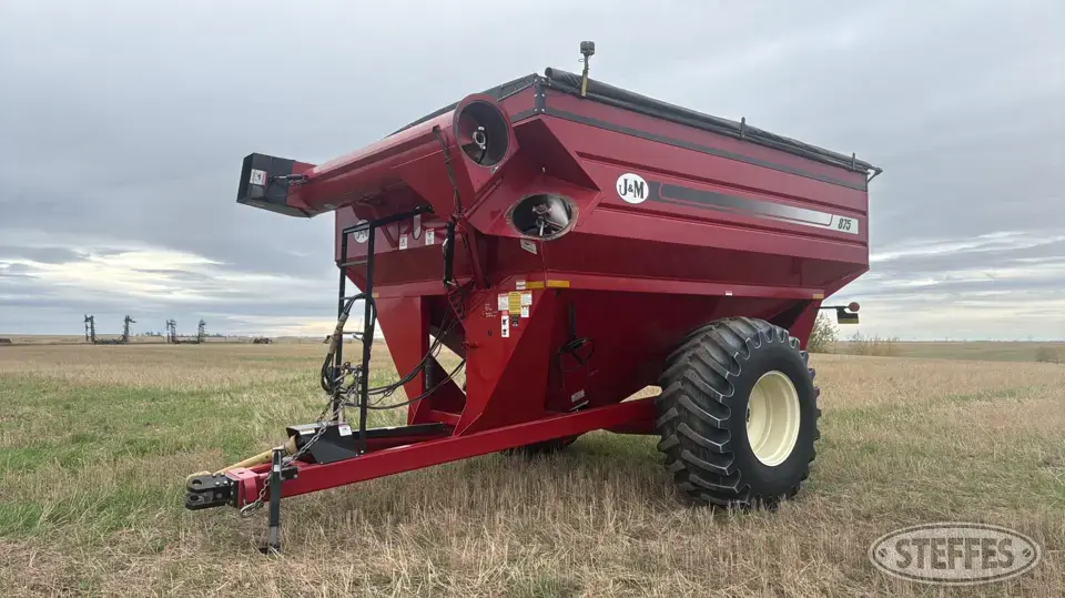2012 J&M 875 Grain Cart