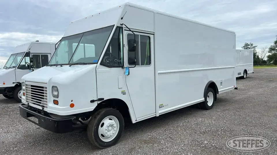 2021 Ford F59 P1000 Utilimaster Van Truck
