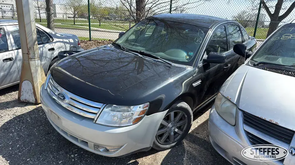 2009 Ford Taurus SEL Car