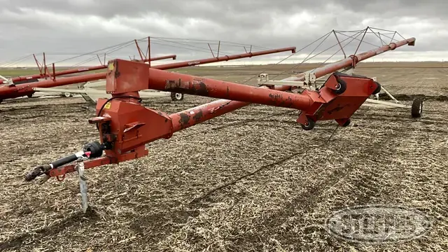 Farm King 1070