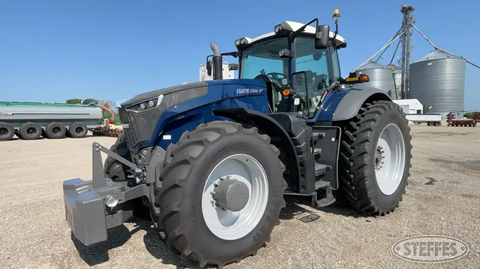 2019 Fendt 1042 Vario MFWD Tractor