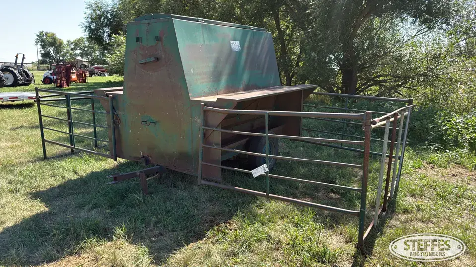 Vern’s Mfg. creep feeder Feeders and Bunk