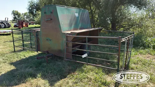Vern’s Mfg. creep feeder
