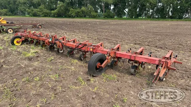 Farmhand F202