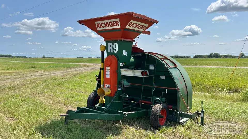 Richiger R9 Grain Bag Loaders and Unloader