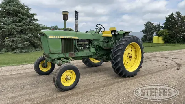 1966 John Deere 2510