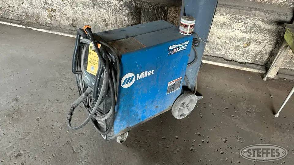Millermatic 252 Welding