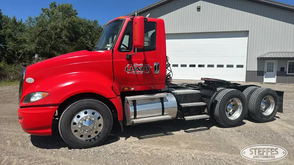 2009 International ProStar Conventional Truck without Sleeper