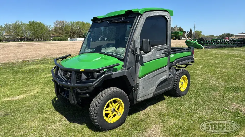 2018 John Deere XUV835R UTV