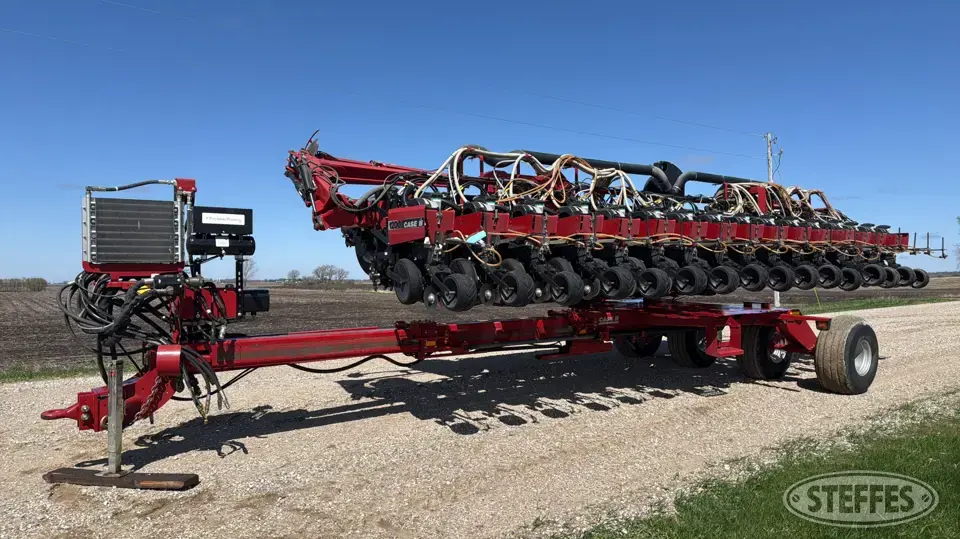Case IH 1200 12 or More Row Planter