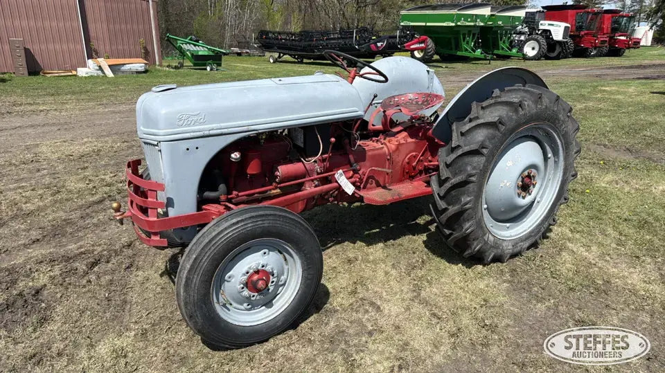 1948 Ford 8N Collectible Tractor
