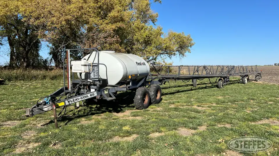Flexi-Coil 65 Pull-Type Sprayer